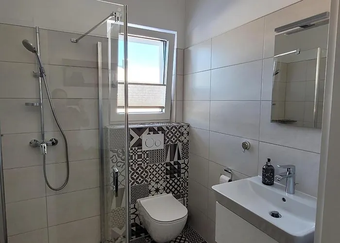 Petersberg * Aich (Styria)